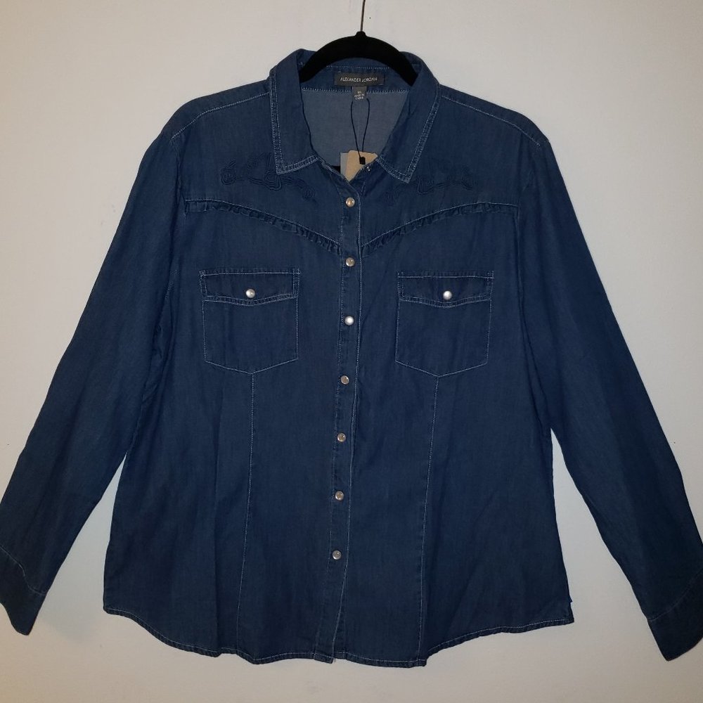 (NWT) Alexander Jordan Blue Denim Long Sleeve Shirt.  Size XL.